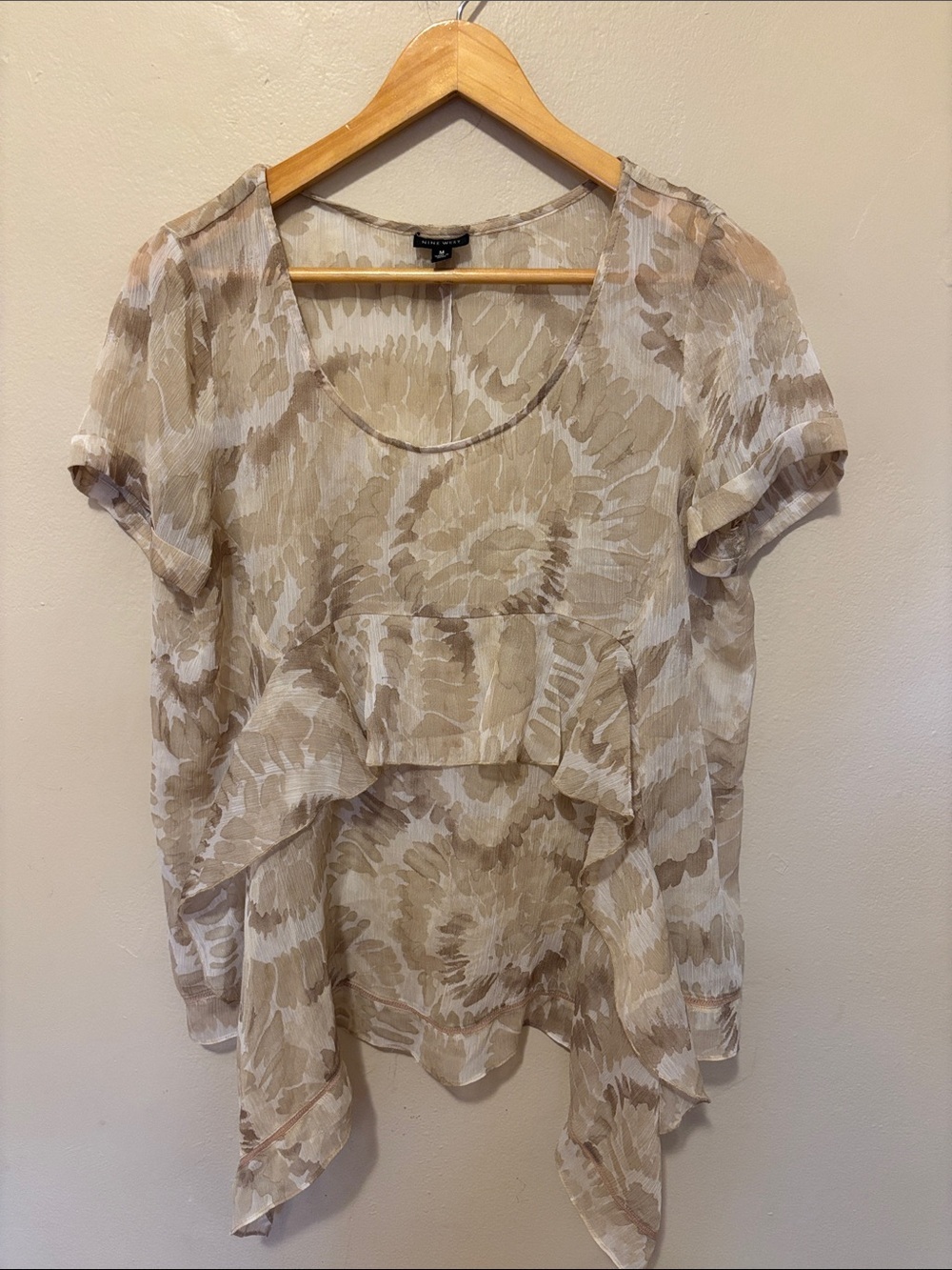 Nine West Beige Floral Ruffle Short Sleeve Blouse
